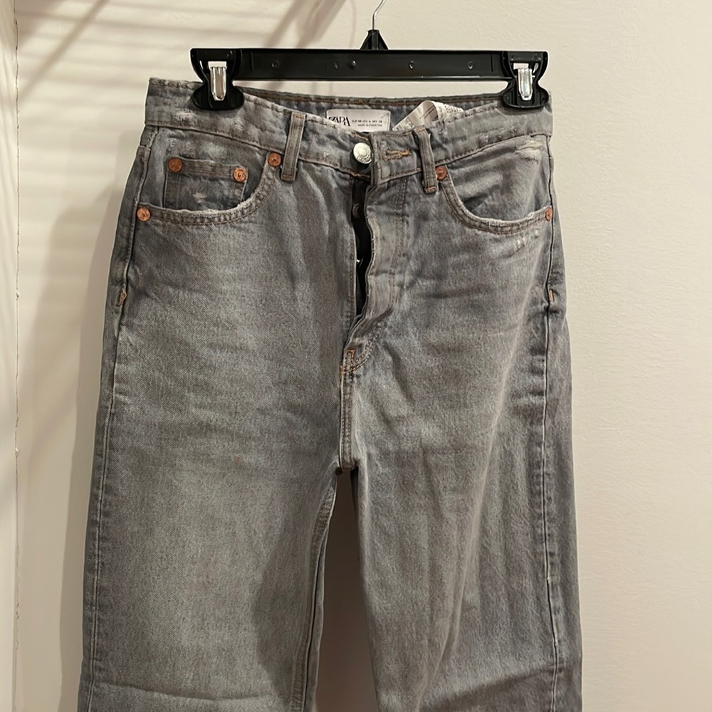 ZARA: Light grey de mini jeans